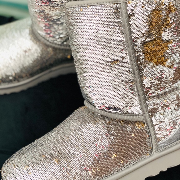 Uggs Classic Short Sequin Boots SOLD OUT - Picture 6 of 9